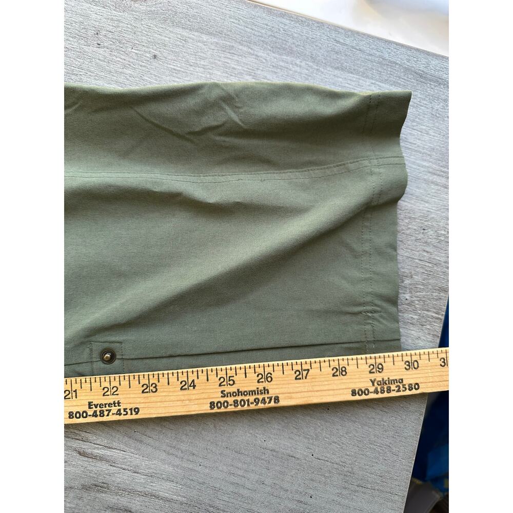 L.L. Bean Women's Mountainside Pants Olive Green Size 16 Convertible Hiking - Picture 9 of 11